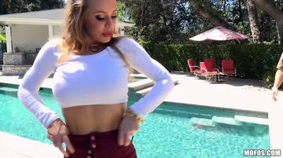 Nicole fucks the realtor