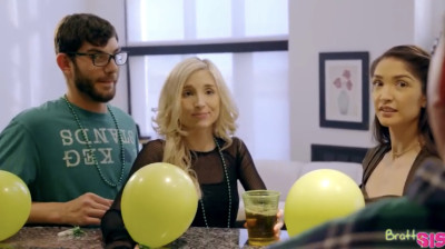 Piper Perri & Jericha Jem: Lucky Fuck