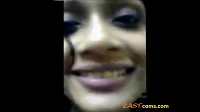 Close-Up Amateur Asian Action with Harshani from Sri Lanka