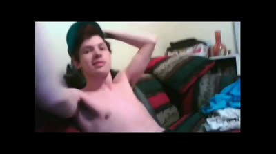 Amateur Twink Jerks Off on Webcam