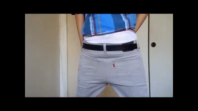Twink Amateur Gets Off on Sagging