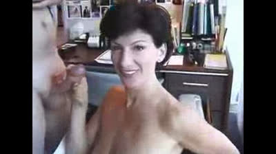 Ausgeflipptes Luder im Baero durchgevaagelt