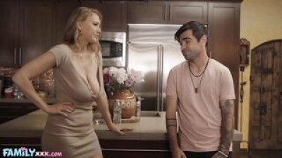 Jasmine Daze - ‎Stepmom Is A Lucky Anal Squirting Treat