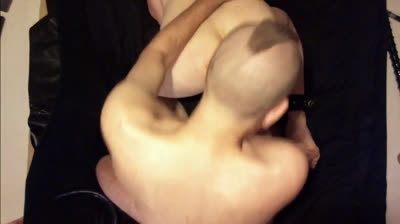 Bareback Fisting Amateur Takes It Up the Ass