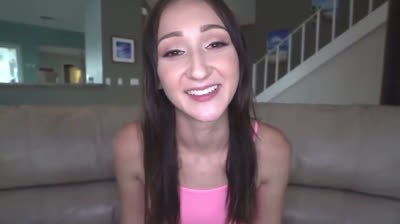 Braenettes Flittchen maachte gefickt werden