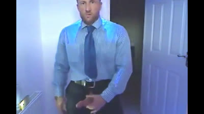 Empresário Barbudo: Punheta Solo Amadora