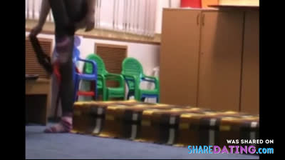 Je baise une escort girl, une milf francaise dans son club de danse