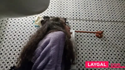 Laundry Day Surprise: Amateur's Big Cock Fits Perfectly!