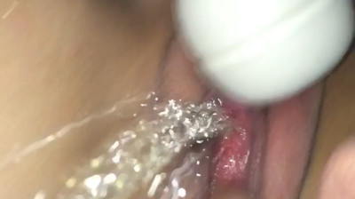 Squirt Freak soaks everything in her path